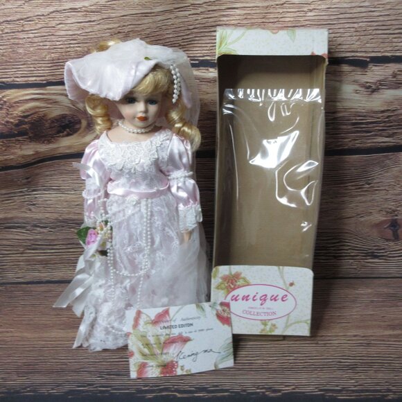 UniQue Porcelain Doll Collection Bride 16" - Cherry #16304B - Picture 2 of 10